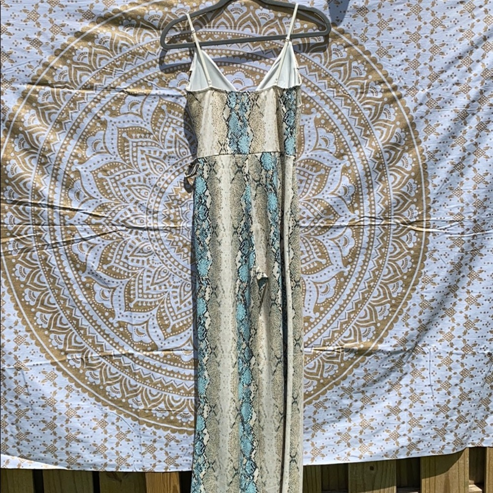Spaghetti strap jumpsuit - Picture 4 of 5